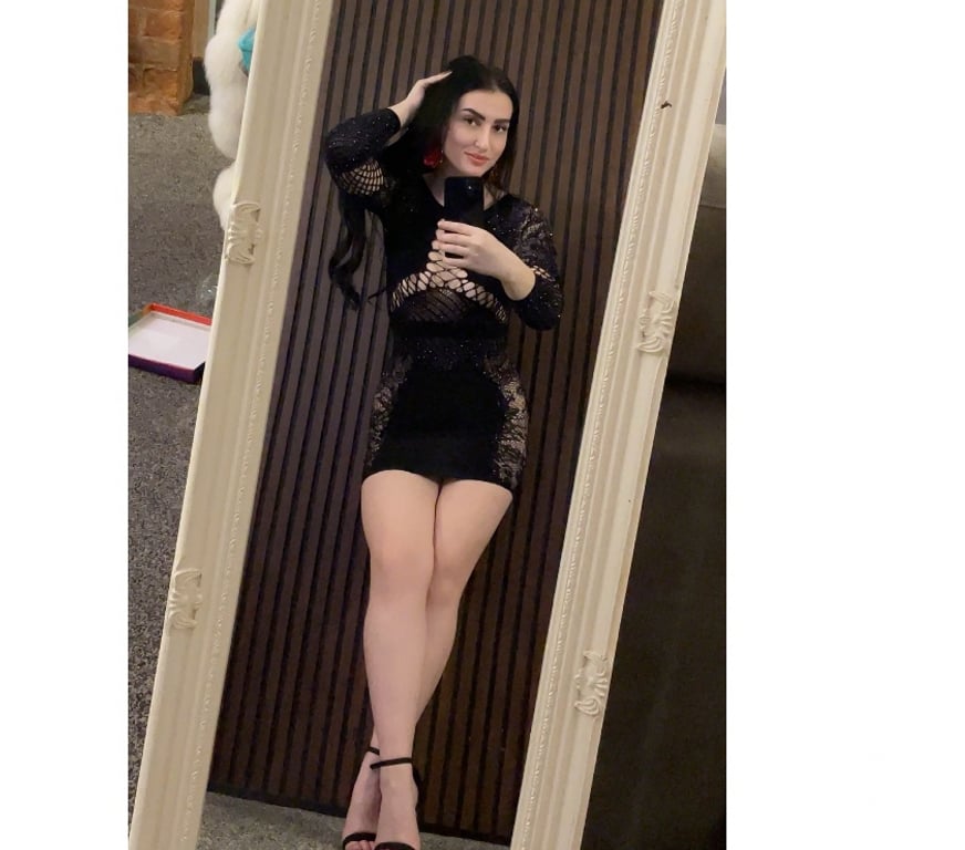 Escorts Bedfordshire Luton - Photos for 1st day as an escort 😇 please be nice😘😘😘