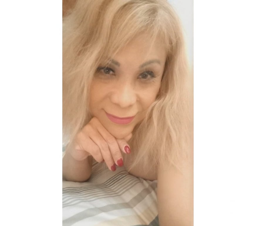 Trans Escorts Slough Slough Town Centre - Slough - Photos for LIFESTYLE COMPANION EXTRAORDINAIRE !