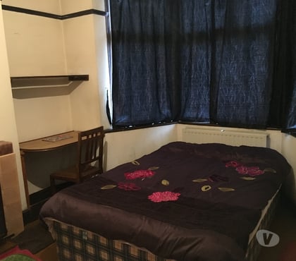 room for rent Barking Station East London - Photos for Large double room for 1 person only near Barking stn £520