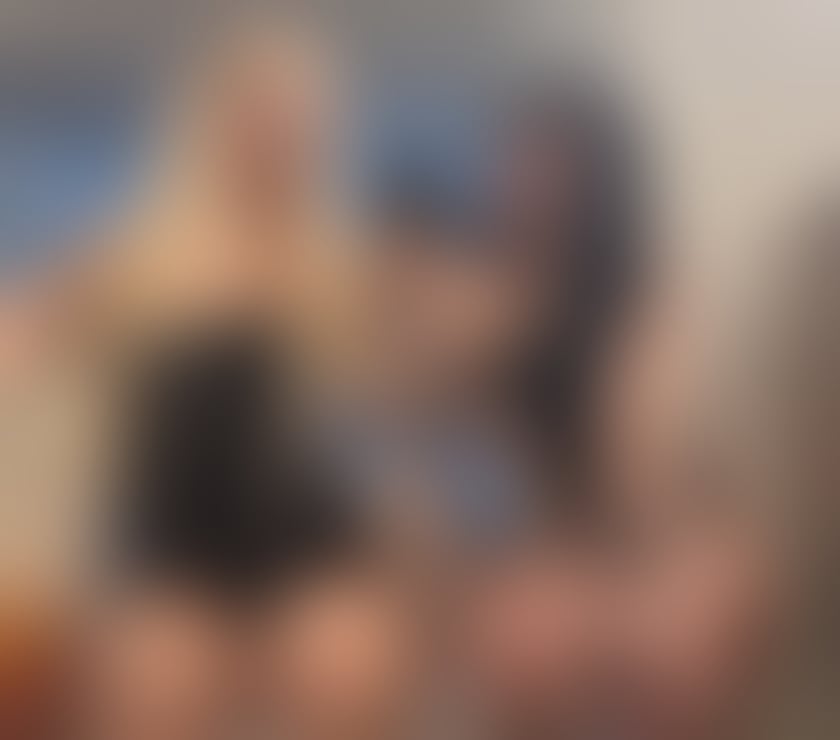 Escorts Newport - Wales Newport City Centre - Newport - Photos for Two girls available, we make a video call