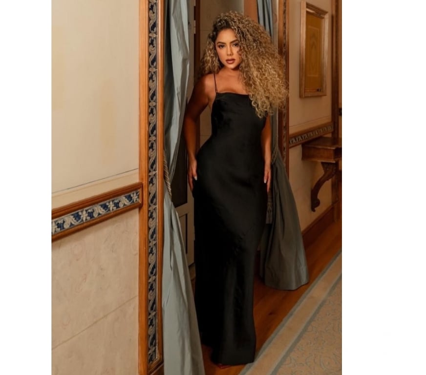 Escorts Surrey Runnymede - Photos for Tantric massage , Dip tissue with Laura