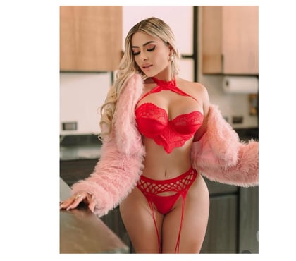 Escorts Milton Keynes City Centre Milton Keynes - Photos for BLONDE BEAUTIFUL BRAZILIAN