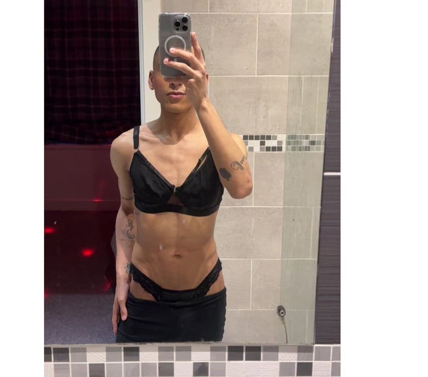 Trans Escorts Swansea - Wales Swansea City Centre - Swansea - Photos for 👠 Feemboy 😈 party 📍