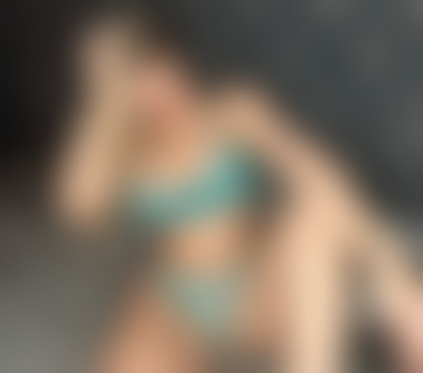 Escorts South East London Croydon - Photos for LIZ BRAZILIAN 🇧🇷 BACK DOOR 🍑🍒