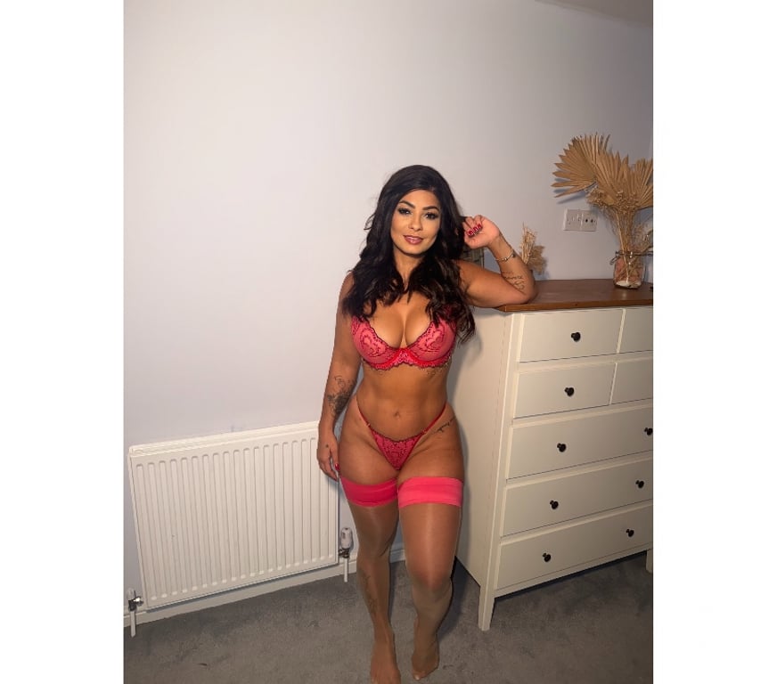 Escorts Greater Manchester Manchester - Photos for Alice Brazilian girl 🇧🇷🇧🇷