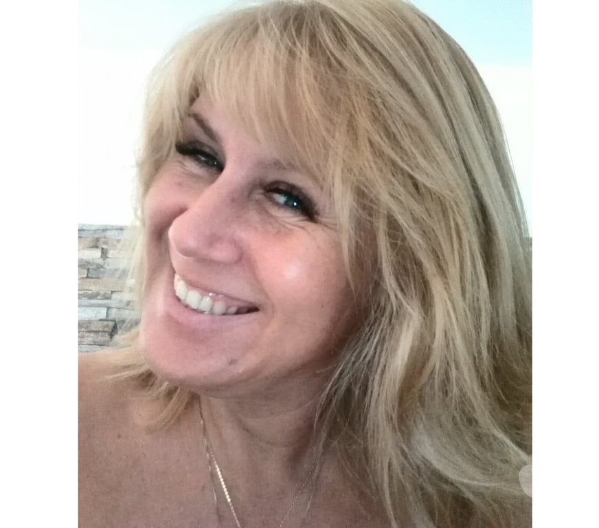 Escorts East London Woodford - East London - Photos for Miss Maggie Turner