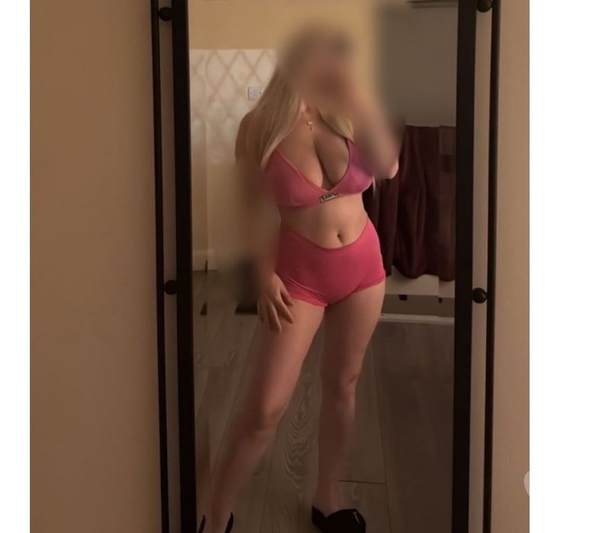 Escorts Hertfordshire St. Albans - Photos for Maya . Just outcall comfirmation video