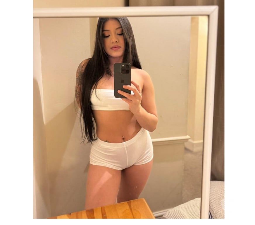 Escorts East London Canary Wharf Station - East London - Photos for 🇧🇷🔥😈 JHULLY PARTY GIRL 😈🔥🇧🇷