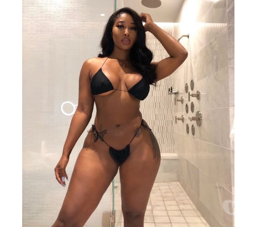 Escorts South East London Sydenham - South East London - Photos for BIG ASS 💕 COLOMBIAN 💕 A-LEVELS AND PARTY 💕