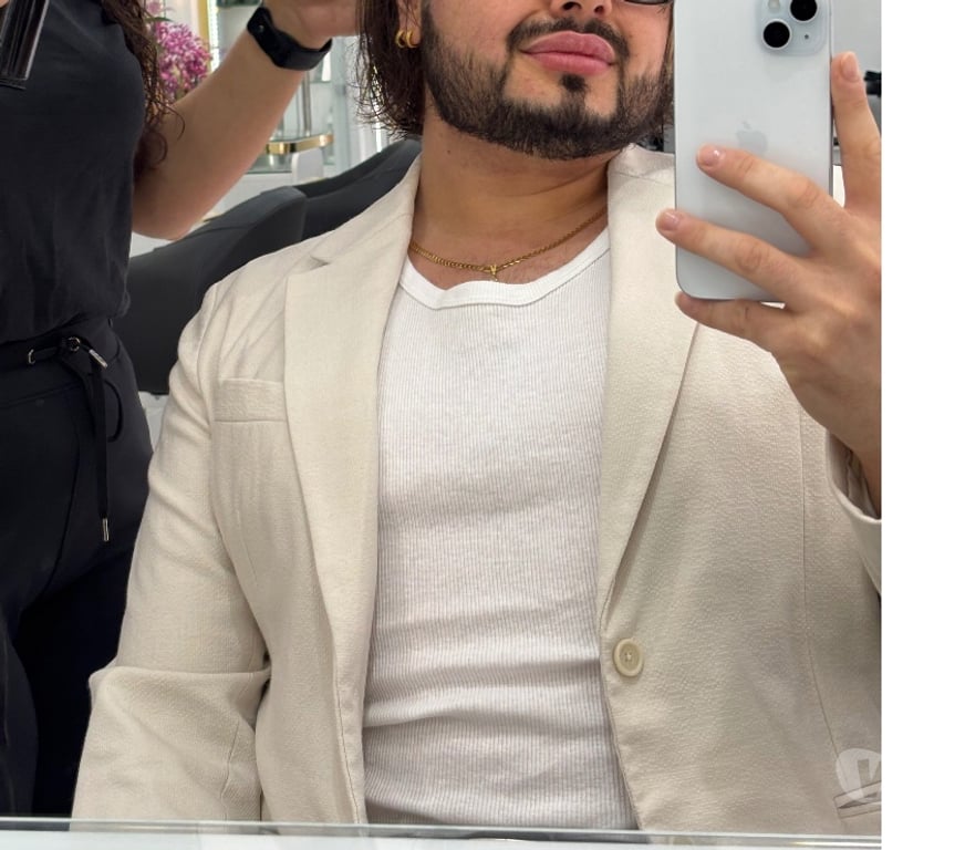 Escorts Devon Plymouth - Photos for Male Qualified Massage Therapist | Calm, Strong & Skilled