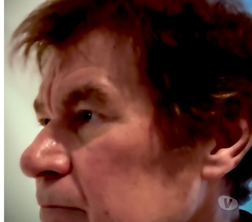 adult personals Bedfordshire Central Bedfordshire - Photos for Man will meet more mature lady. Married or not……