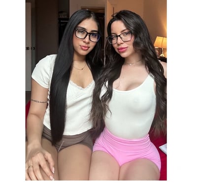  Escorts Canary Wharf East London - Photos for Julia and Luísa Latinas 🔥💖