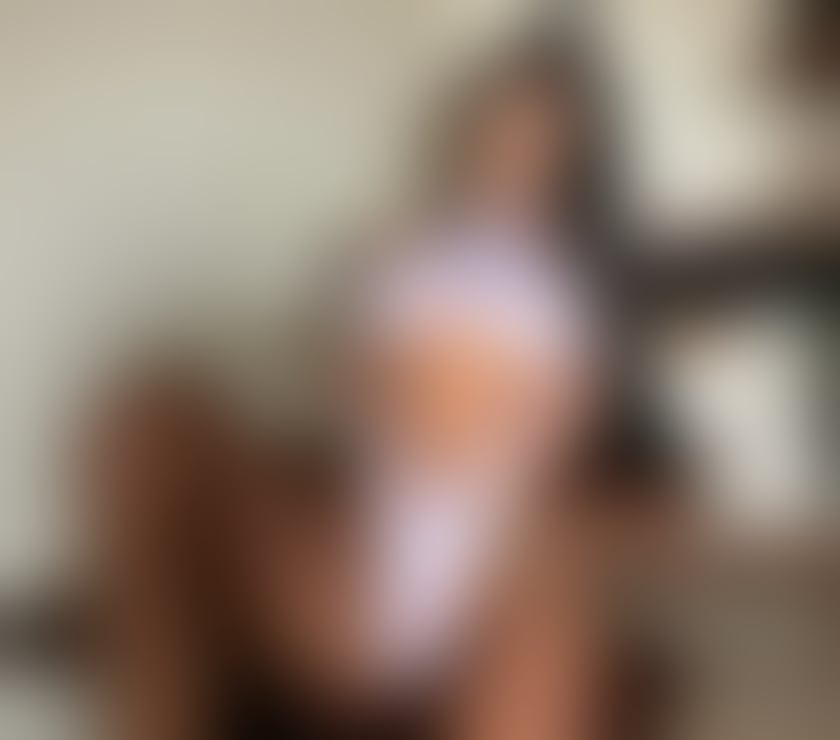 Escorts Greater Manchester Manchester - Photos for 🔞Bombshell Party🥂Strap-on lovers?Domination ALEVEL💦