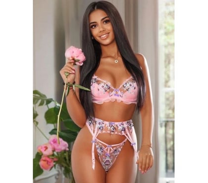 Escorts Canary Wharf East London - Photos for New Escort✅ TEXT ME ON WhatsApp