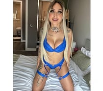 Bianca Elegant Temptation. in the City