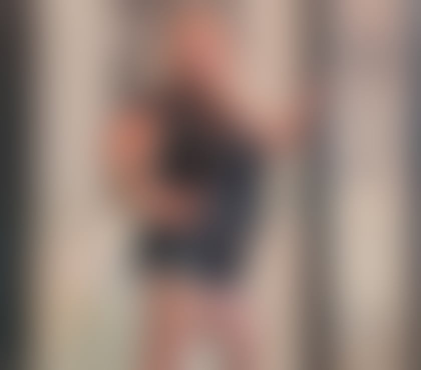 Escorts Lancashire Burnley - Photos for Hi we are 2 girls 1 blonde and 1 brunette text me whassap