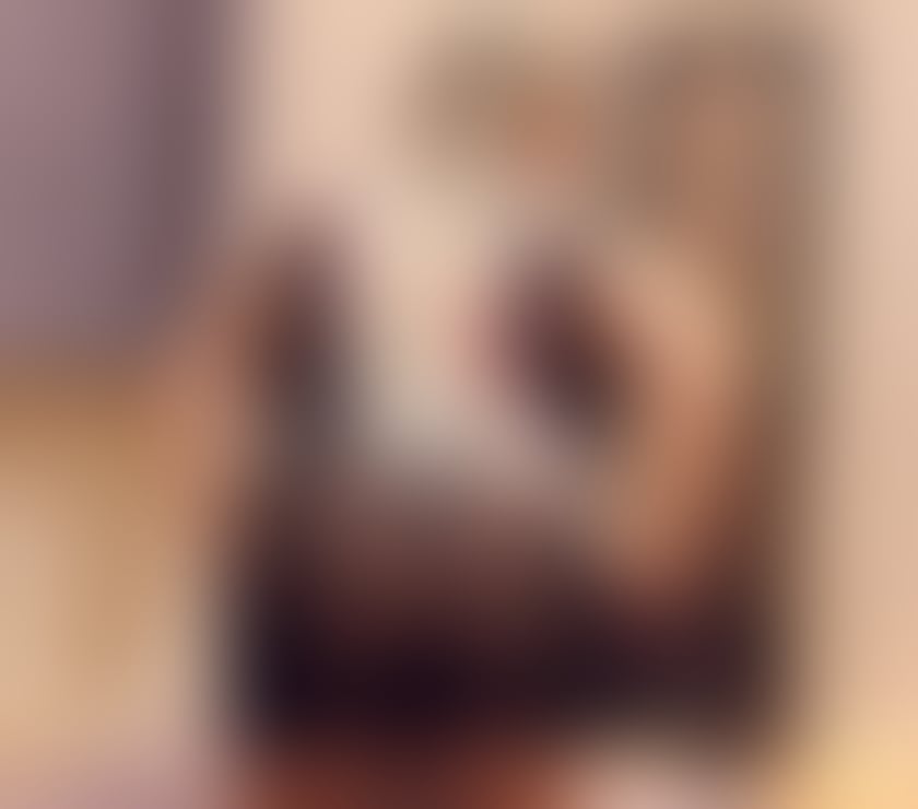 Escorts Lancashire Burnley - Photos for Hi we are 2 girls 1 blonde and 1 brunette text me whassap