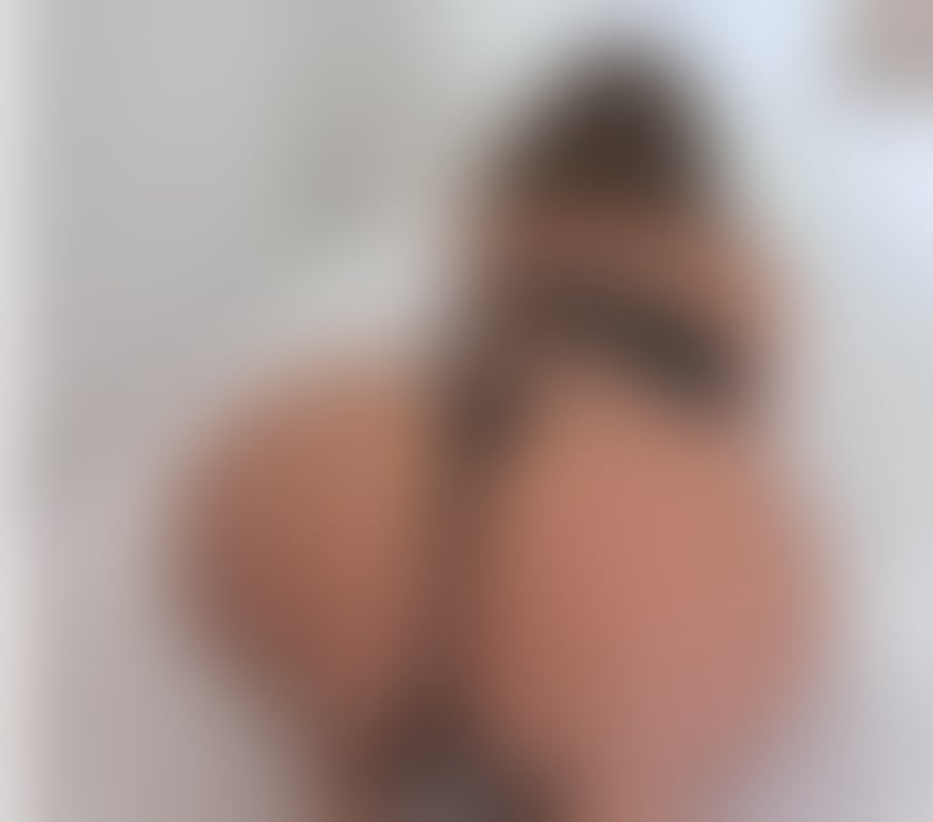 Escorts Crewe Cheshire East - Photos for Hello there here its beautiful lady with best service