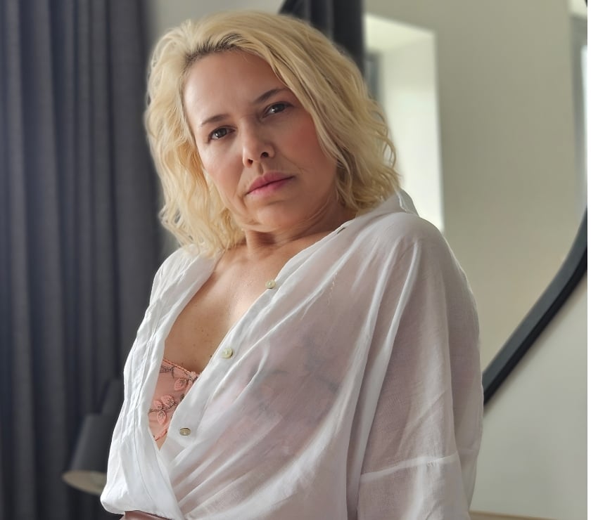 Escorts Carmarthenshire - Wales Carmarthen - Carmarthenshire - Photos for Sexy Welsh MILF. Best GFE. No rush. Sensual Lover.