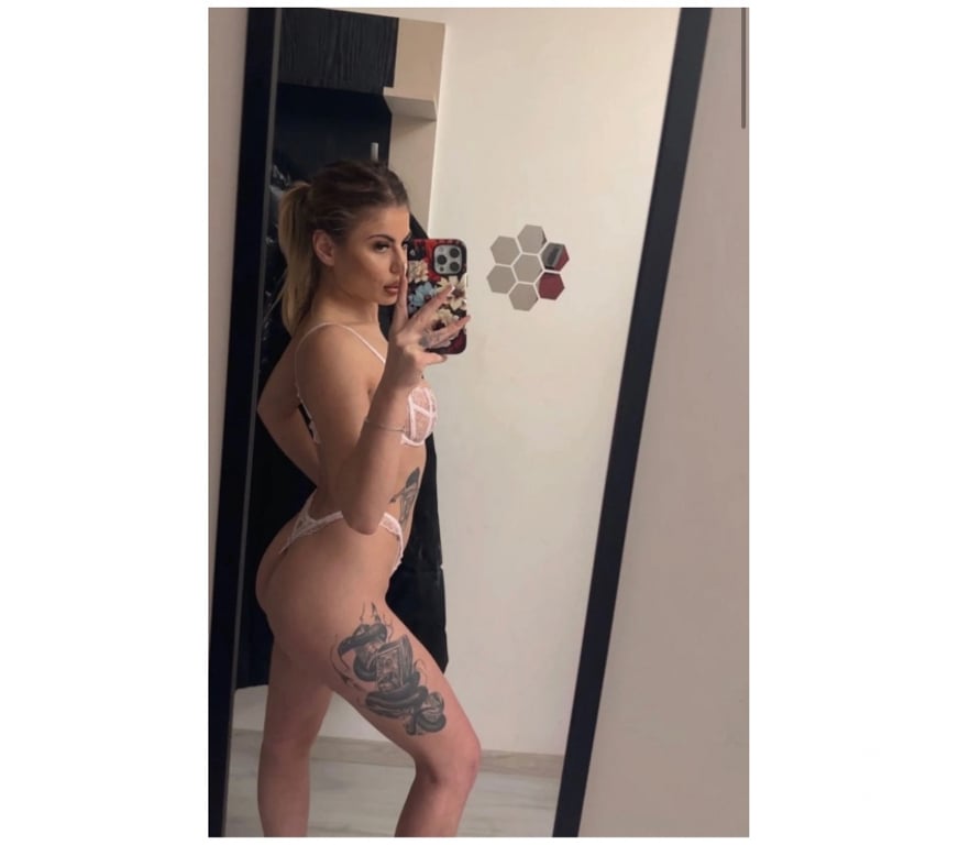 Escorts Suffolk East Suffolk - Photos for AMAZING GIRL-QUALITY AND PARTY