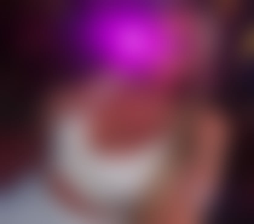 Escorts West London Hillingdon - Photos for English pawg 50 inch ass