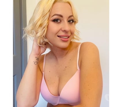  Escorts Maidenhead Windsor and Maidenhead - Photos for ♥️♥️Hi guys im new here! Mia♥️♥️