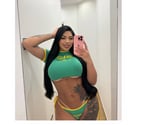 Luana Nakamura latina