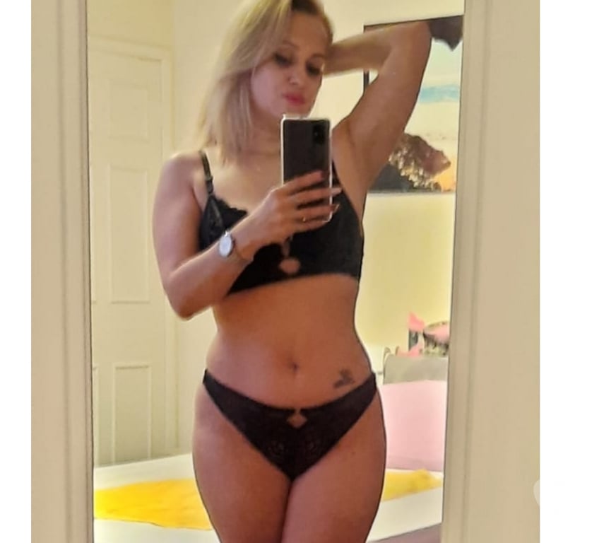 Escorts South Yorkshire Doncaster - Photos for New in town. High class outcall available. Whatsapp confirm