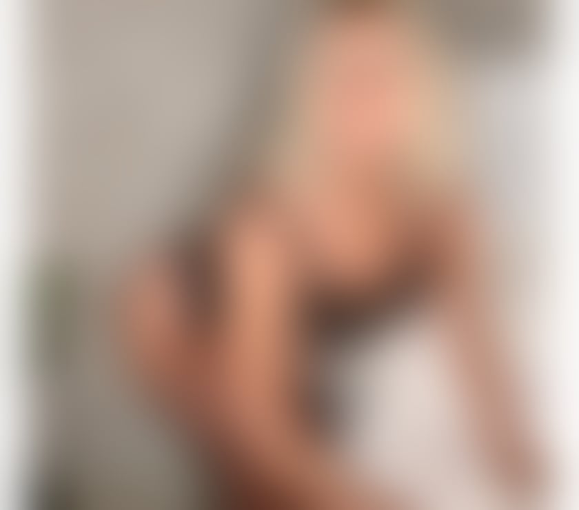 Escorts East London Redbridge - Photos for PARTY BLONDE MILF 40 💋