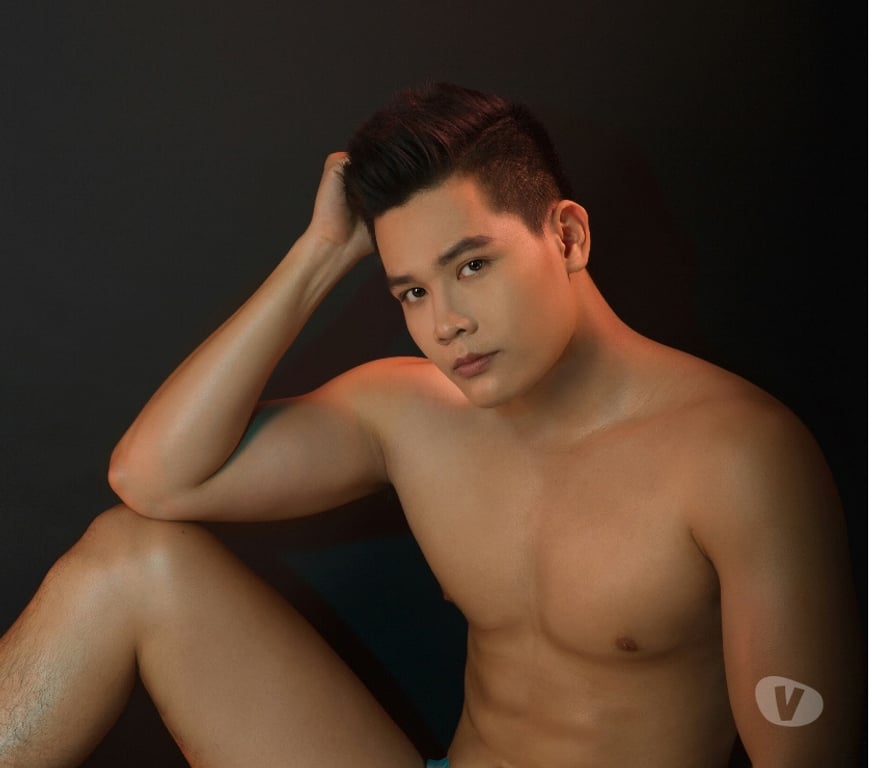 Escorts Central London London Bridge Station - Central London - Photos for Hot Asian boy in london