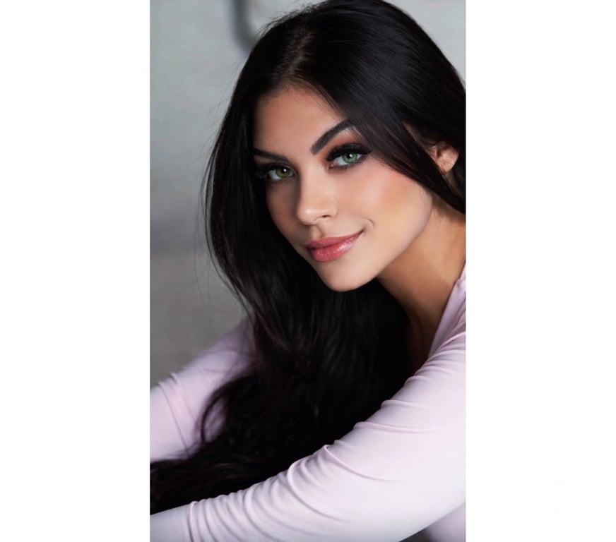 Escorts Bedfordshire Luton - Photos for New ADRIANA 🫦💄 ! party girl! 🔥 sexy white Brunette