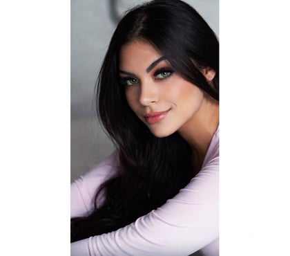  Escorts Luton Town Centre Luton - Photos for New ADRIANA 🫦💄 ! party girl! 🔥 sexy white Brunette