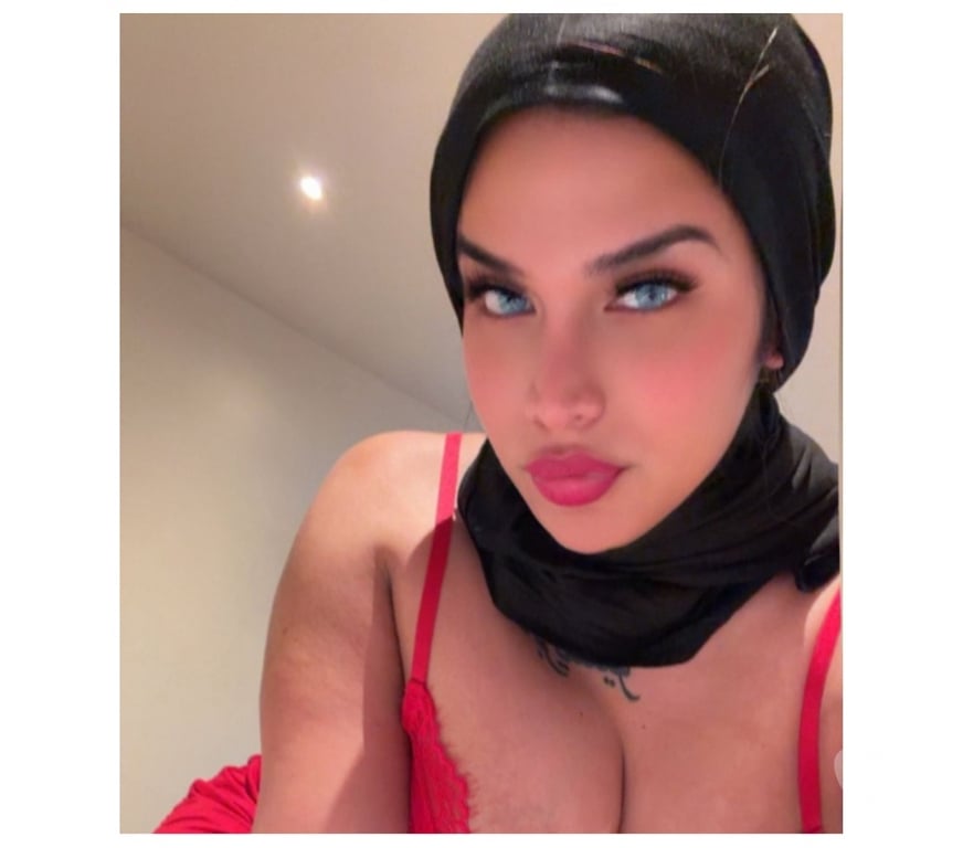 Escorts North West London Cricklewood - North West London - Photos for 🧕Latina Muslim 🍑💦 A-levels