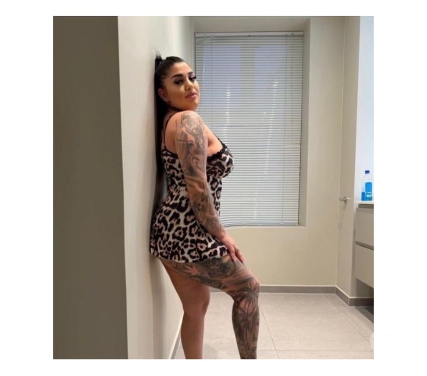 Escorts Falkirk Falkirk Town Centre - Falkirk - Photos for “Cute brunette, 100% real call me