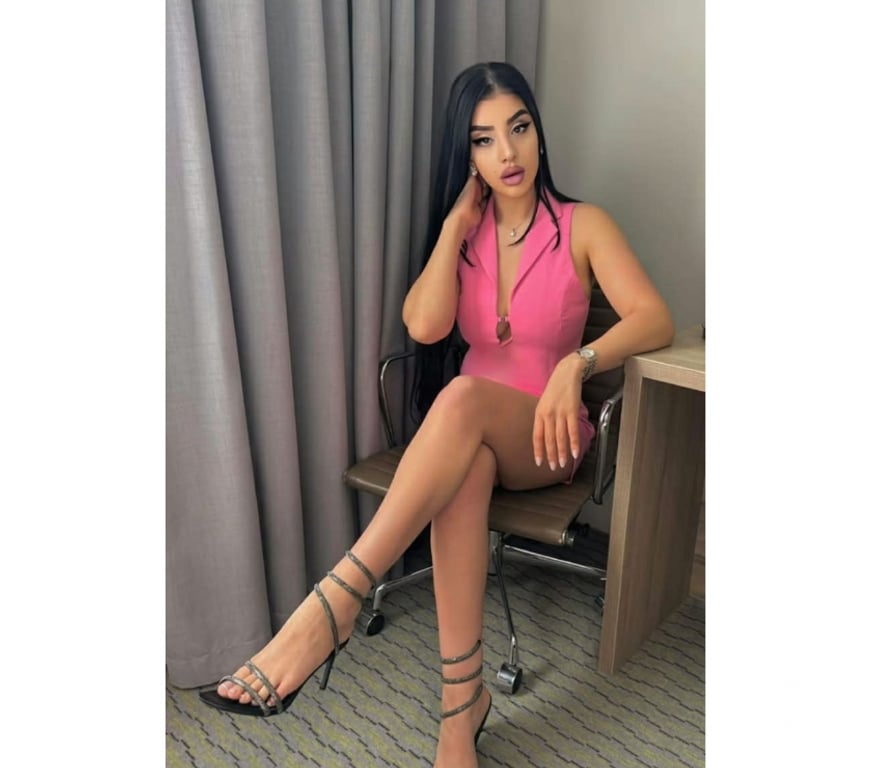 Escorts Essex Basildon - Photos for 🔥 Luna Venezuelan Beauty | Party Friendly 💃 Outcall