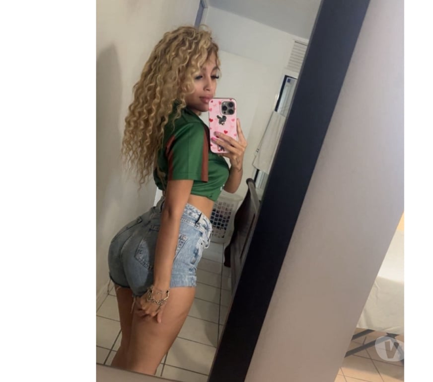 Escorts Bedfordshire Central Bedfordshire - Photos for Bonita charming lady available in town