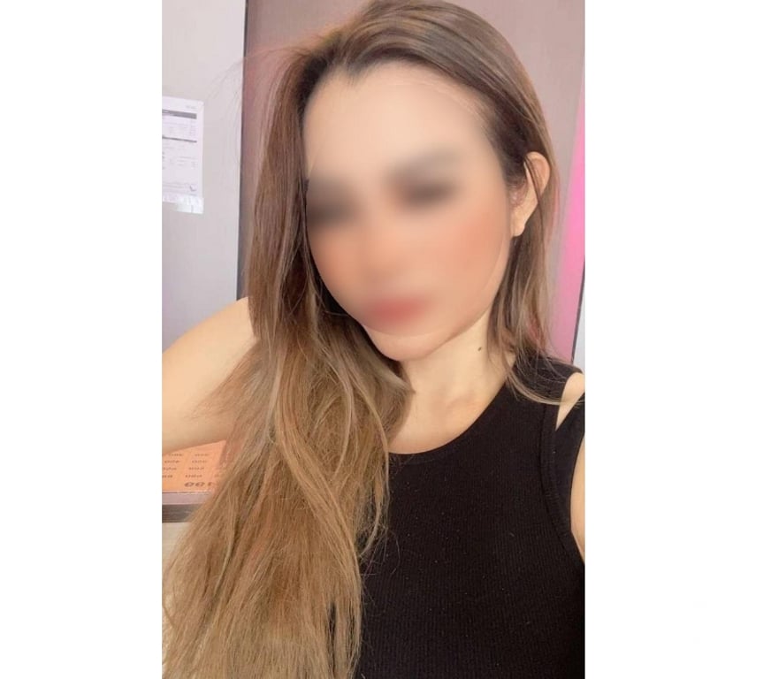 Escorts East London Stratford - DLR Station - East London - Photos for Hot Spicy Girl 🔥