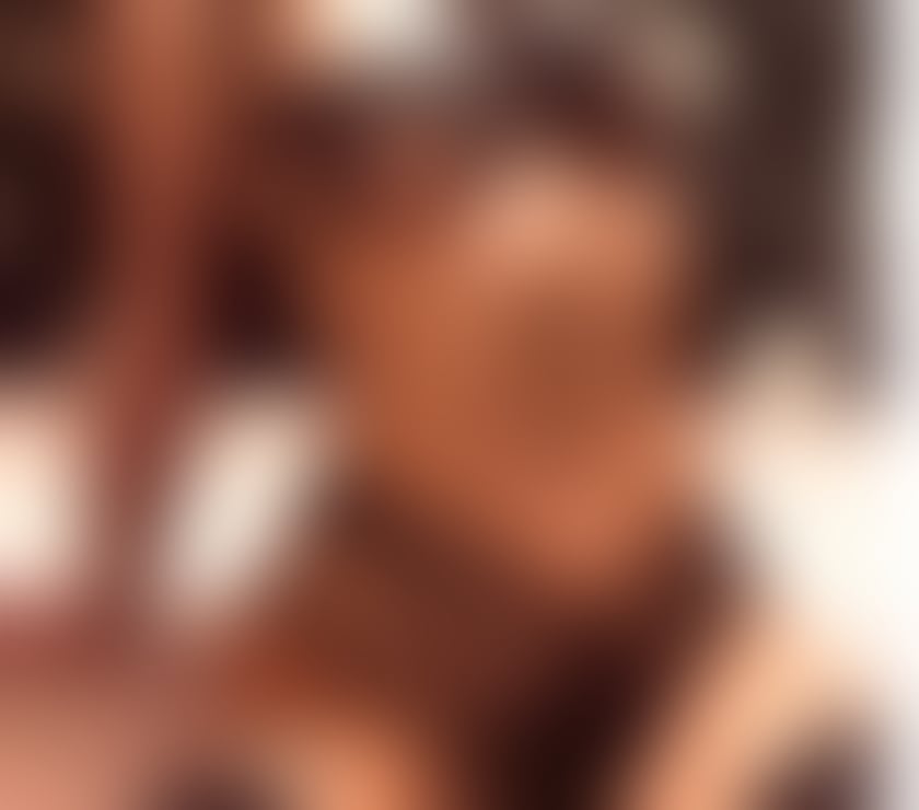 Escorts Merseyside Liverpool - Photos for Scousers party animals brunette n blondy Incal Outcall