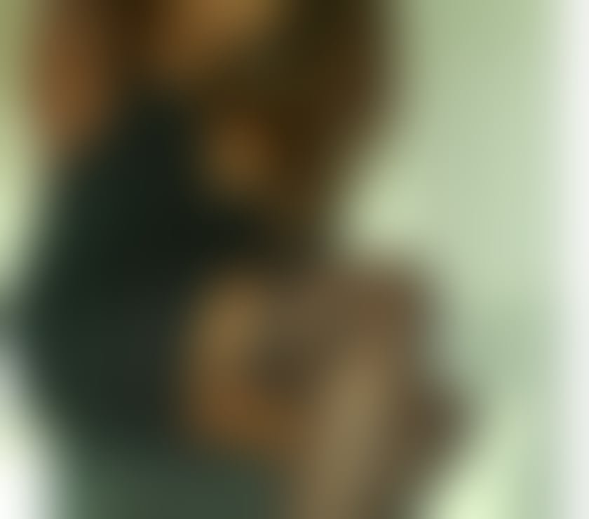 Escorts Tyne and Wear Sunderland - Photos for Allure K Busty Elegant Mature Sexy Lady