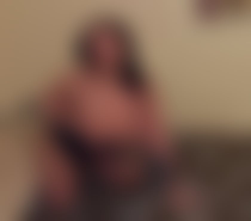 Escorts Edinburgh South Queensferry - Edinburgh - Photos for Outcalls in calls QUEEN OF PARTY