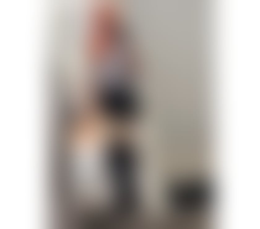 NEW Bombshell Lyza 🌶 Redhead Party Girl💯