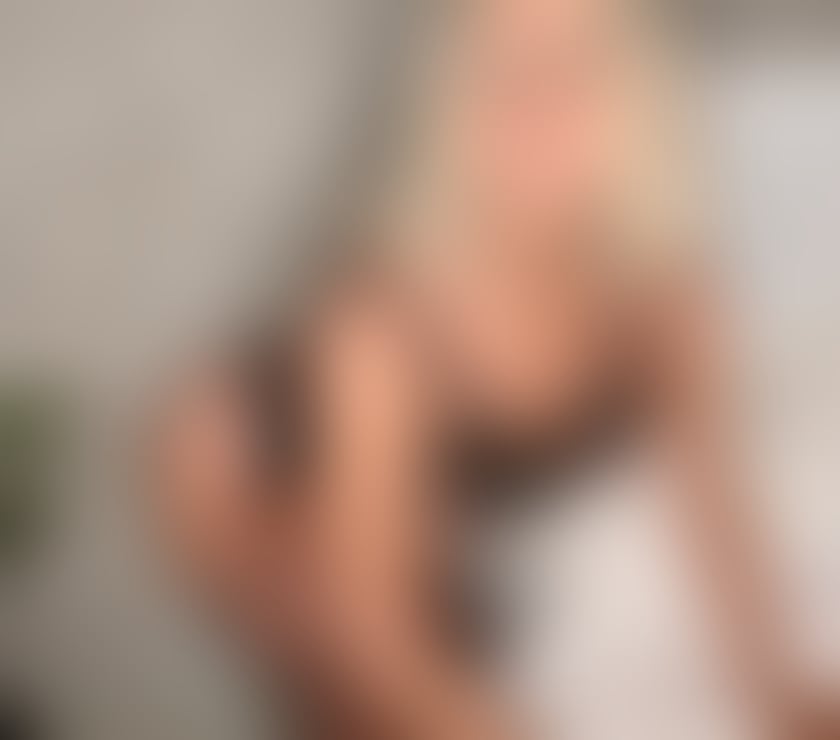 Escorts East London Havering - Photos for PARTY BLONDE MILF 40 ❤️