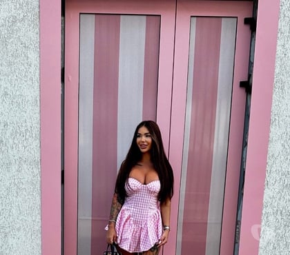  Escorts Walthamstow East London - Photos for Francesca- CURVY and PARTY