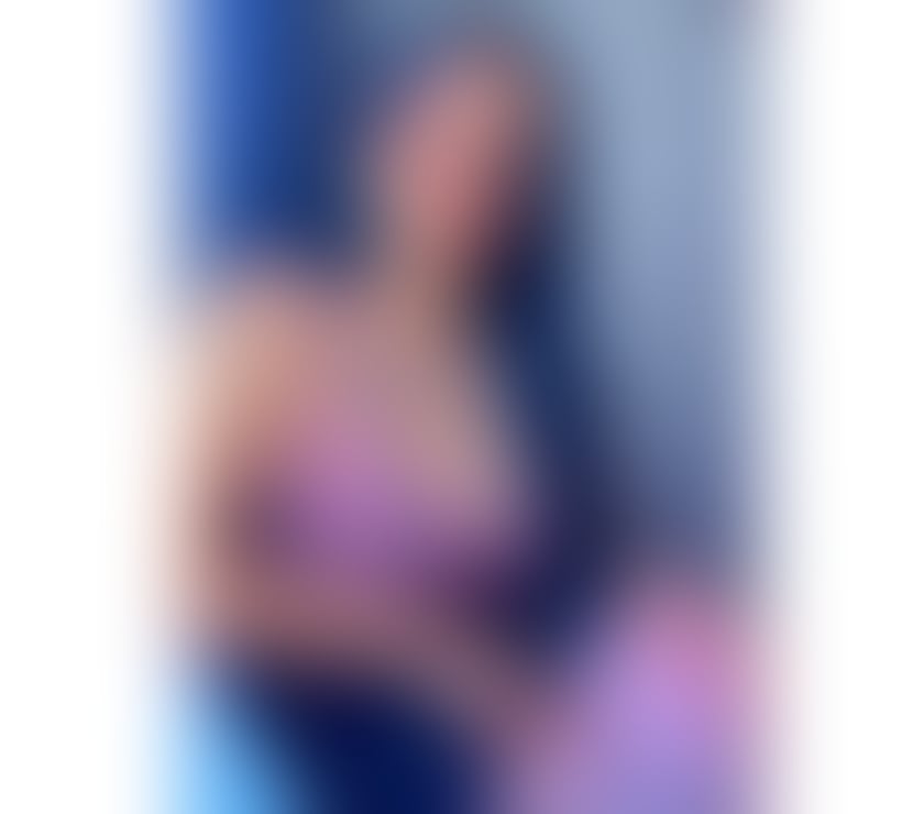 🤗Bella brunette party girl owo include