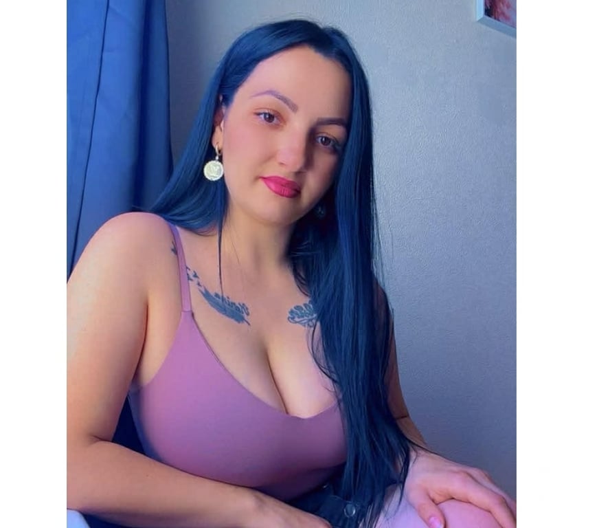 Escorts South West London Sutton - Photos for 🤗Bella brunette party girl owo include