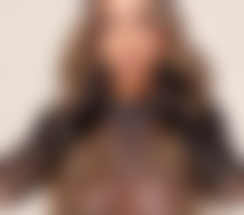 Photos for Scarlet ⚜️ New in town ⚜️ Video call 📷✨