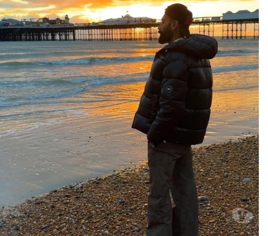 Escorts West London Hillingdon - Photos for Male escort only for female