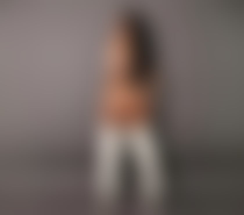 Escorts West London Ealing Broadway - West London - Photos for ✨ Aira – Elegant, Real & Impossible to Forget ✨