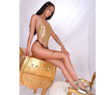 Photos for Maya new in town!!