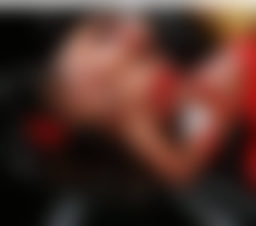 Naughty Colombian transsexual completes huge endowment